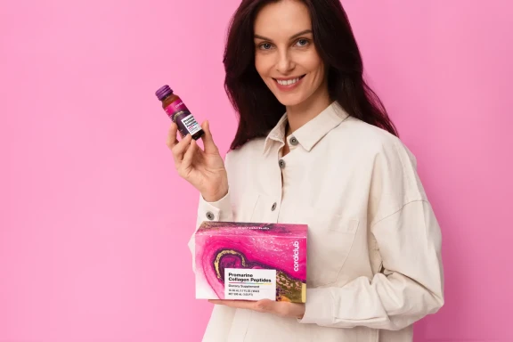 Promarine Collagen Peptides – complemento alimenticio con edulcorantes. Volumen: 1500 ml (30 х 50 ml).